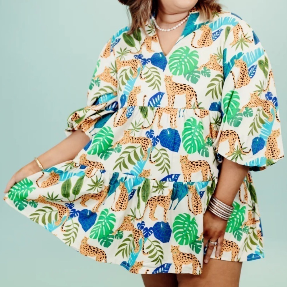 Brand new BRITTON COURT HATTIE DRESS IN TROPICAL LEAVES cheetah print mini XL